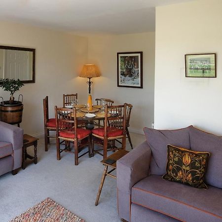 47 Wetherby Way, 3 Bedrooms, Sleeps 6, Easy Walk To Town, Parking, Self Catering, Great View Stratford-upon-Avon Buitenkant foto