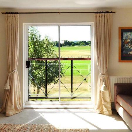 47 Wetherby Way, 3 Bedrooms, Sleeps 6, Easy Walk To Town, Parking, Self Catering, Great View Stratford-upon-Avon Buitenkant foto