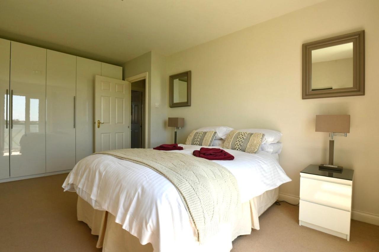 47 Wetherby Way, 3 Bedrooms, Sleeps 6, Easy Walk To Town, Parking, Self Catering, Great View Stratford-upon-Avon Buitenkant foto