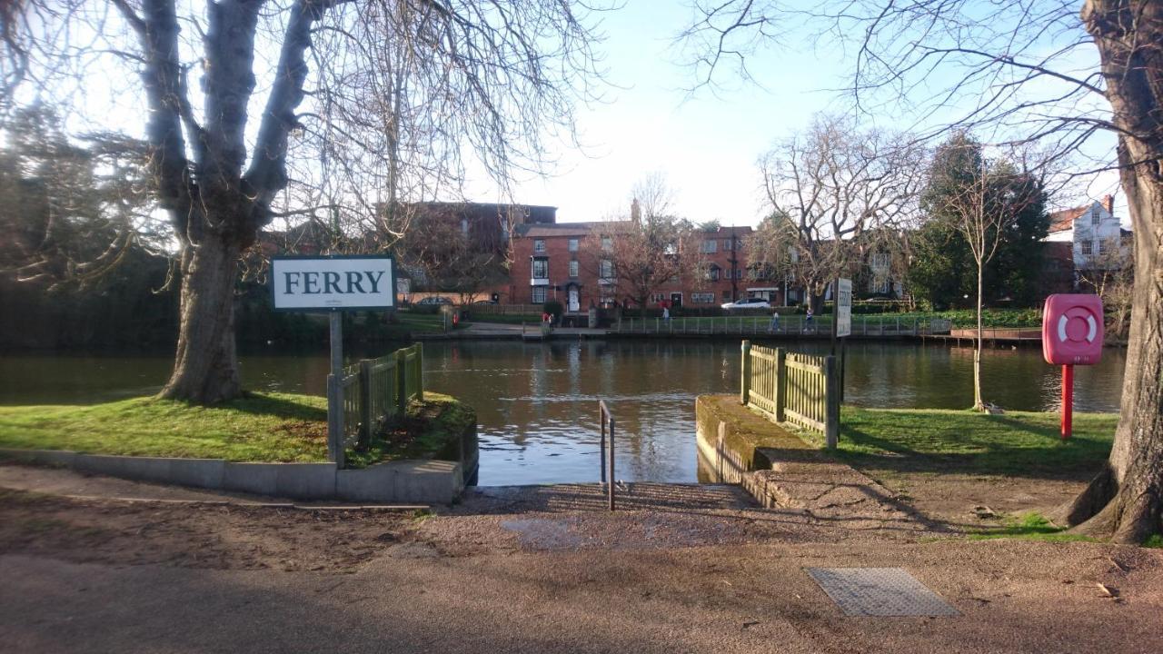 47 Wetherby Way, 3 Bedrooms, Sleeps 6, Easy Walk To Town, Parking, Self Catering, Great View Stratford-upon-Avon Buitenkant foto