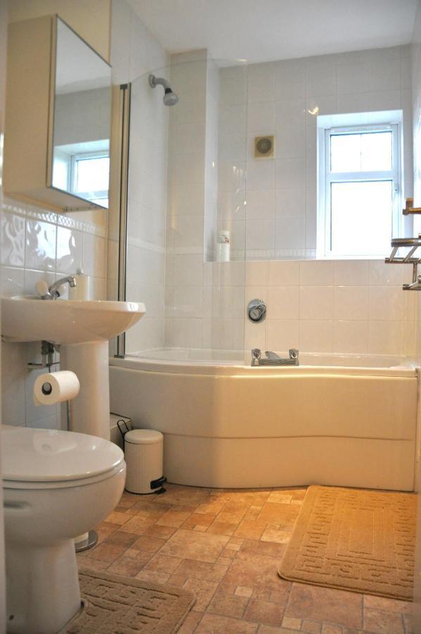 47 Wetherby Way, 3 Bedrooms, Sleeps 6, Easy Walk To Town, Parking, Self Catering, Great View Stratford-upon-Avon Buitenkant foto